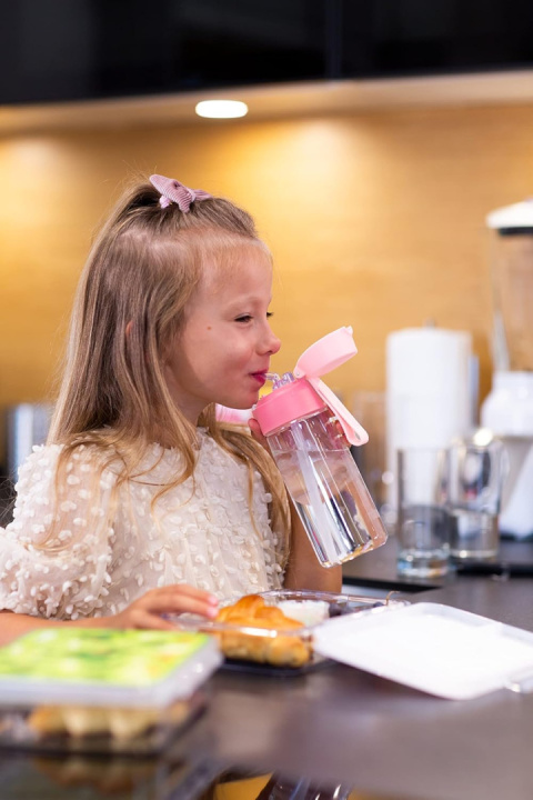 Bidon tritanowy Jarlson EMI pudrowy róż butelka tritan 500ml